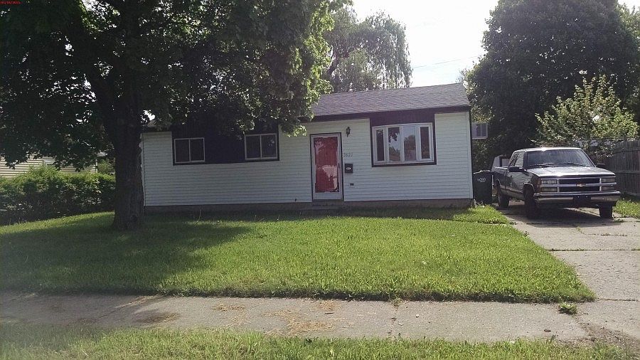 1st image of 3621 Brighton Dr
