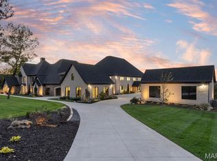 300 Ridgecrest Dr, Saddlebrooke, MO 65630