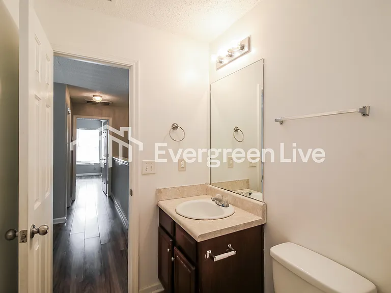 5565 Waverly Park — Photo 14