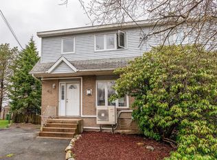 44 Viscaya Pl, Halifax, NS B2X 3J1