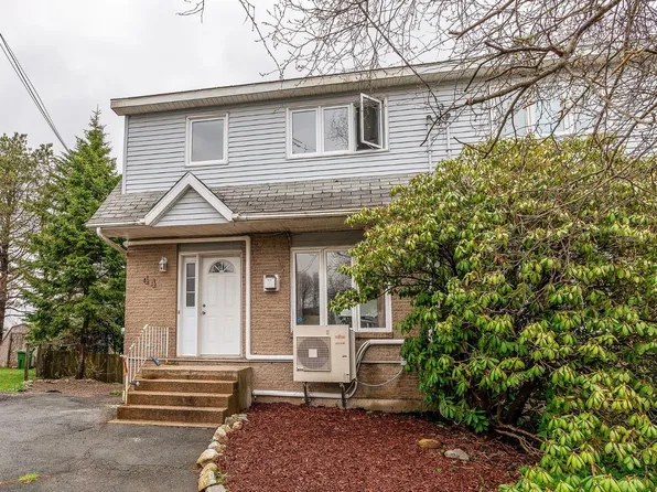44 Viscaya Pl, Halifax, NS B2X 3J1