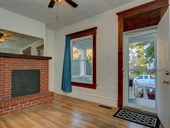3rd image of 235 E Maynard Ave