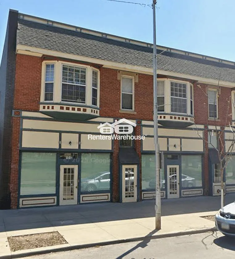 Varsity Lofts -Drake Neighborhood 1 Bedroom/1 Bath — Photo 1
