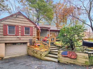 279 Prospect Point Rd, Lake Hopatcong, NJ 07849