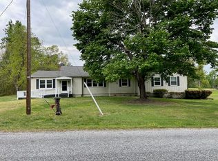 389 Robertsons Siding Rd, Crewe, VA 23930