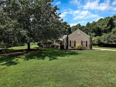 106 Tall Willow Dr, Seneca, SC, 29672