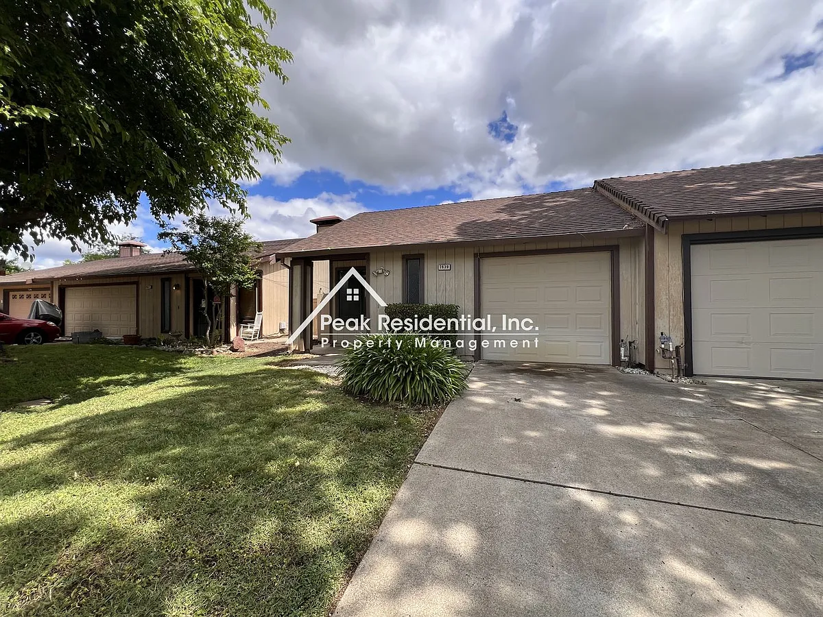 Building Photo - 7639 Clover Woods Ct