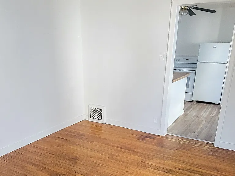 542 7th Ave S — Photo 9
