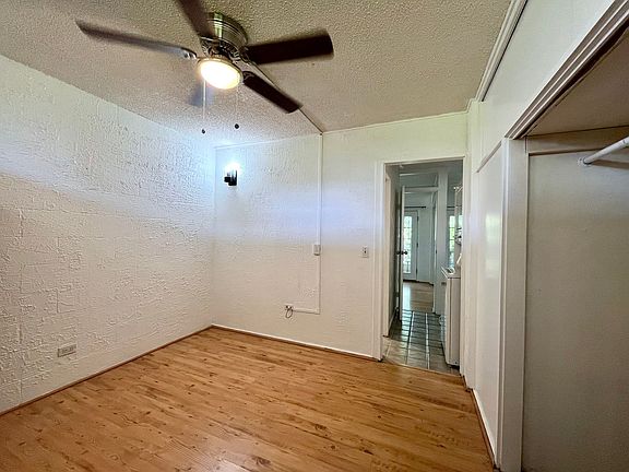 5th image of 1422 Heulu St APT B205