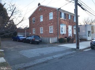 608 Gibbon St #610, Alexandria, VA 22314