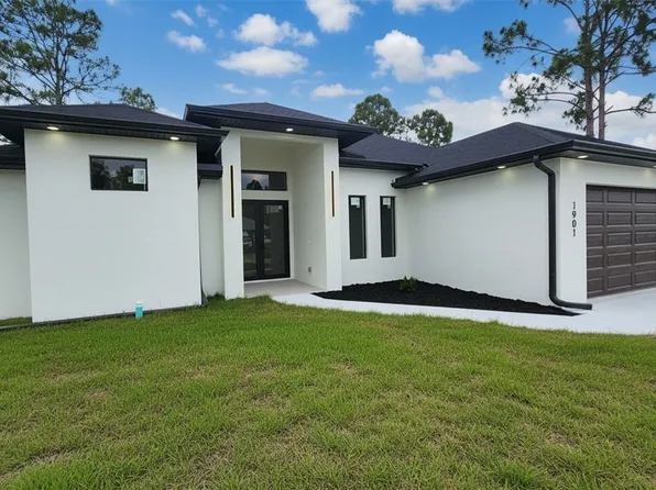 1901 Cedar Ave N, Lehigh Acres, FL 33971