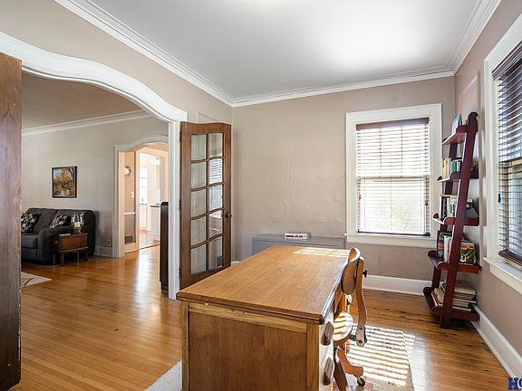 4th image of 2501 Lafayette Ave