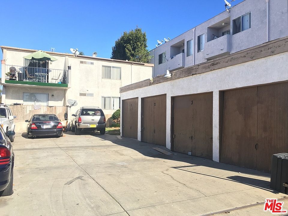 2nd image of 2910 E 16th St