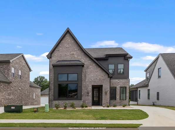 205 Fame Ave, Tuscumbia, AL 35674