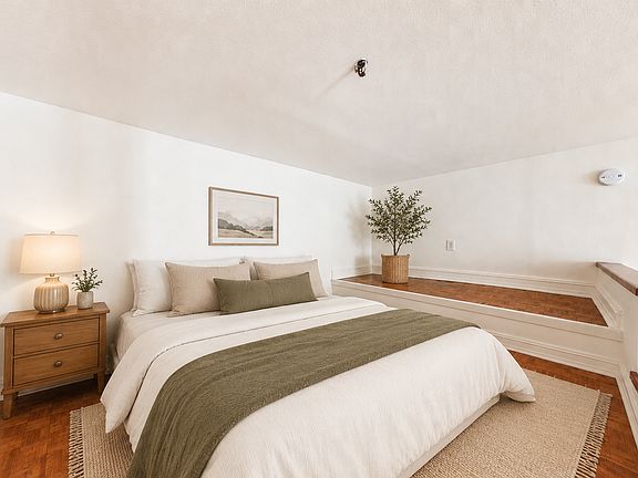 2nd image of 1 Astor Pl APT 2M