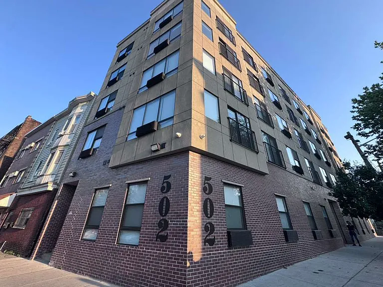 500 Market St #5D — Photo 1