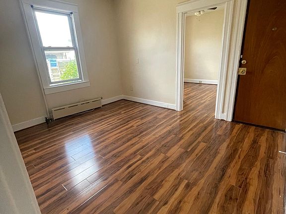 3rd image of 70 Kettell Ave