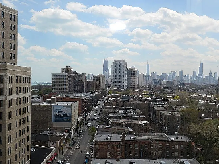 Downtown Views!