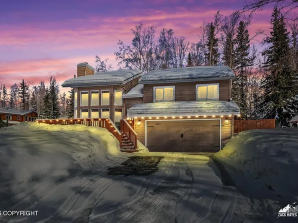 19817 Belknap Cir, Eagle River, AK 99577