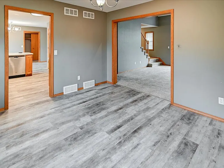 400 Muirfield Ct — Photo 17