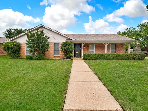 4053 Glenbrook Dr, Arlington, TX 76015