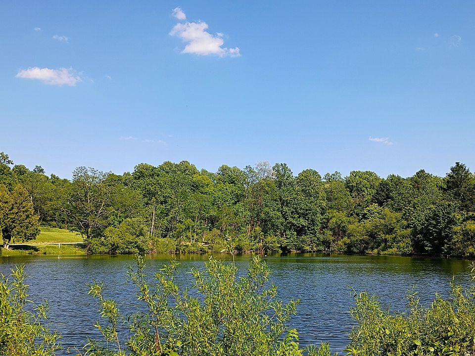 1st image of 10 Deer Lk