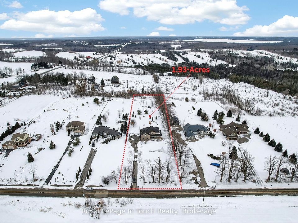 1st image of 3225 10th Line N