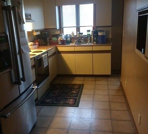 5th image of 220 Portland St