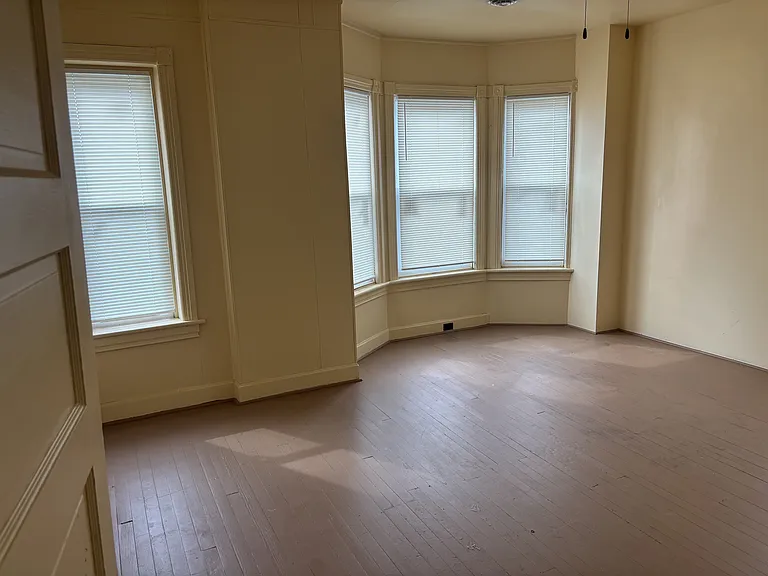 829 Virginia Ave — Photo 12