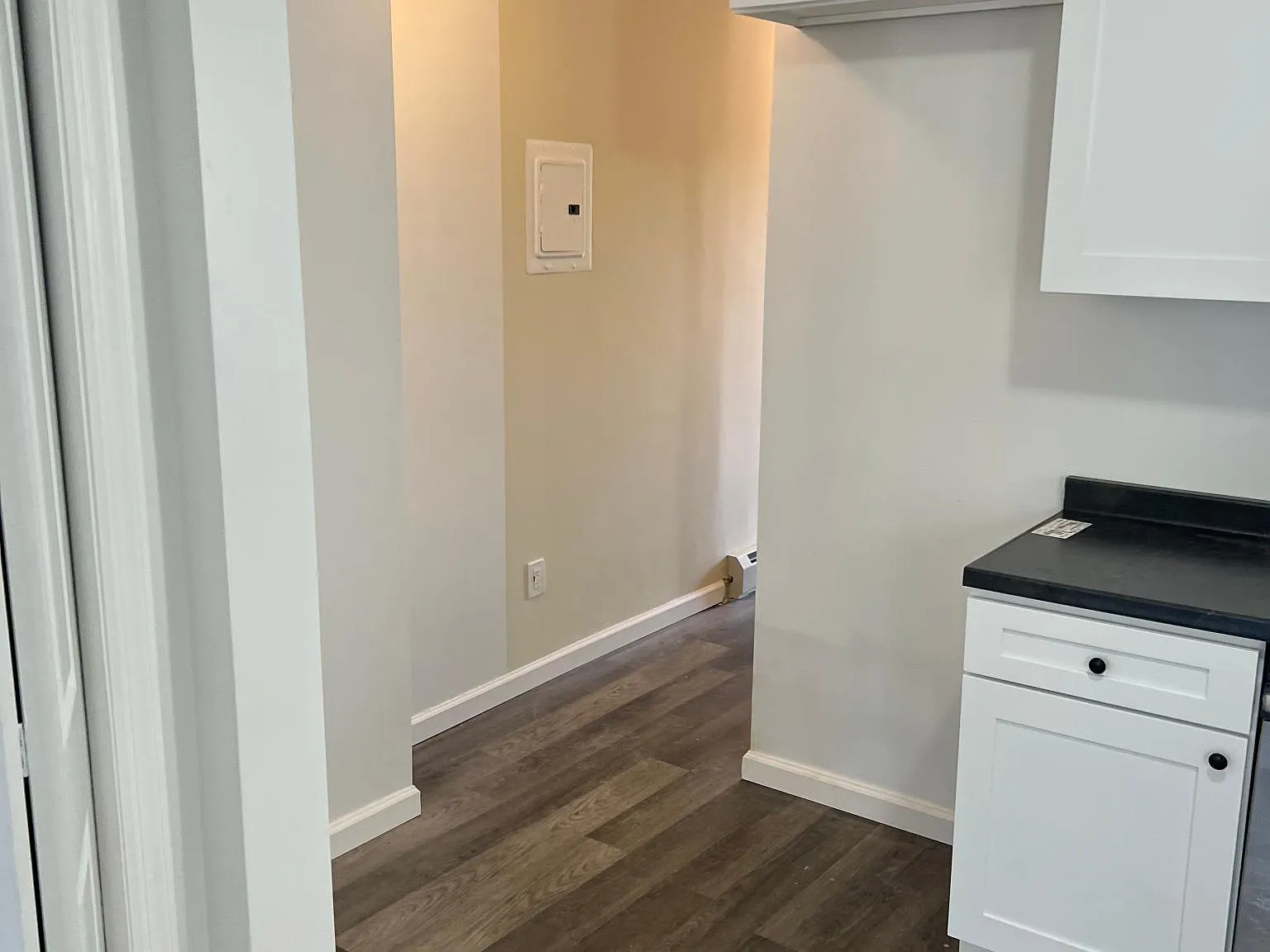 528 Mechanic St — Photo 2