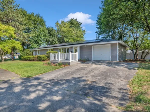 3 Exeter Rd, Beverly, MA 01915