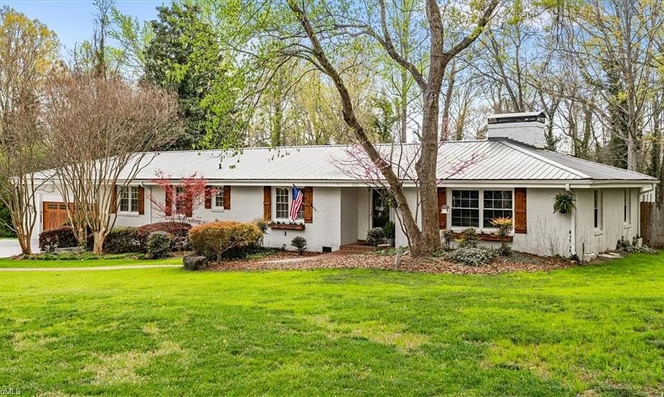 1st image of 2113 Sprucewood Dr
