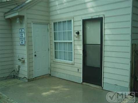 2nd image of 2222 Parrot Ln #2222