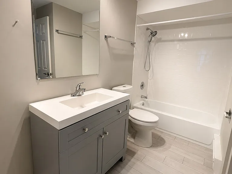 2320 N Nordica Ave #104D — Photo 5