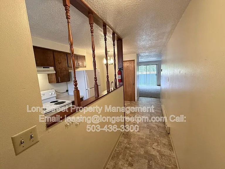 1250 SW E Ave #2 — Photo 5