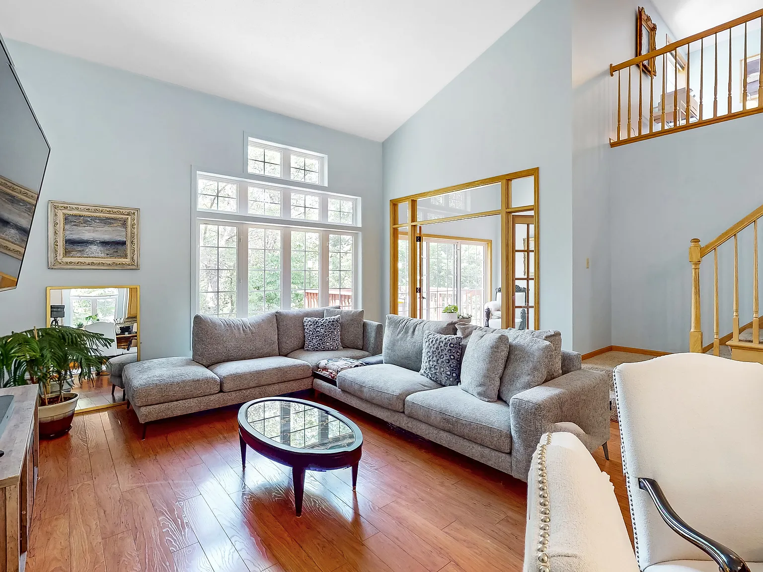 3 bed, 2500 sqft, $4,800 — Photo 3