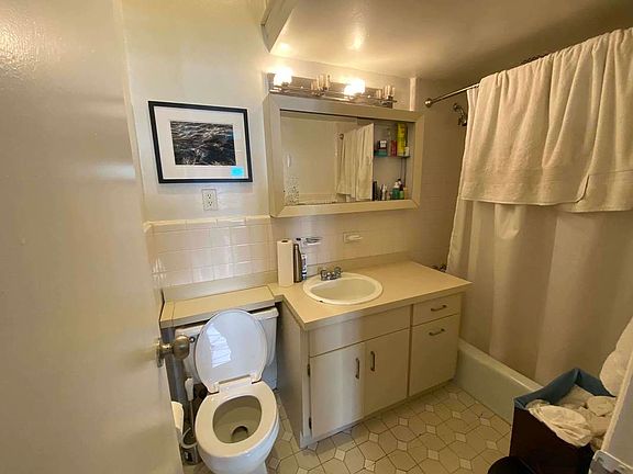 3rd image of 34 W 85th St APT 4A
