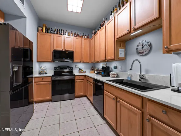 7054 SNOWY CANYON Drive #103, Jacksonville, FL 32256