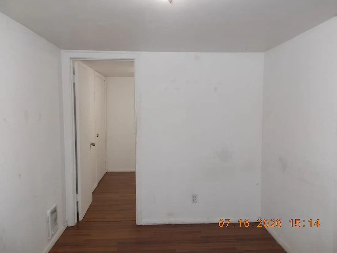 1 bed, 200 sqft, $1,350 — Photo 4