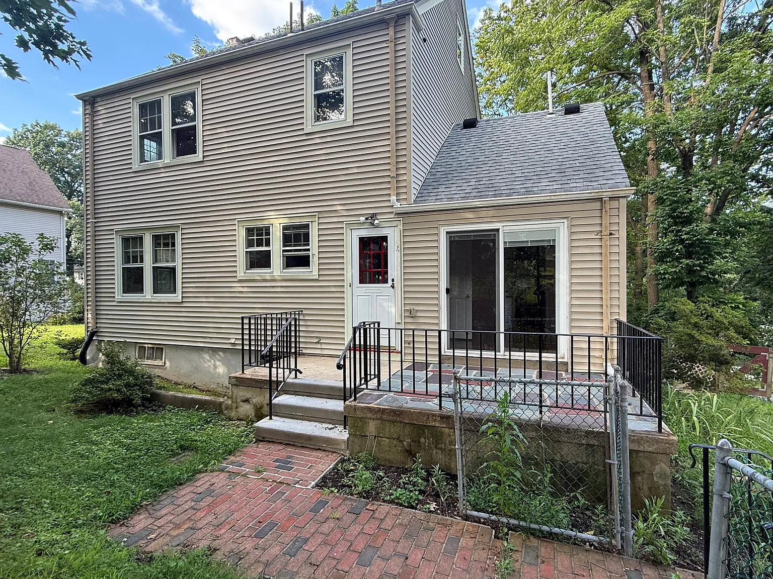 4 bed, $4,700 — Photo 4