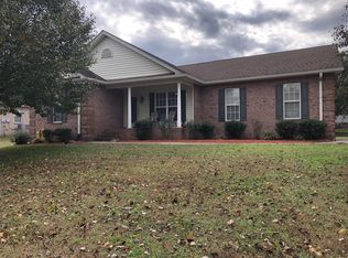 1075 Gray Bill Dr, Gallatin, TN 37066