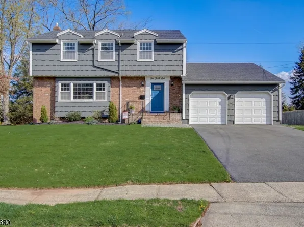 141 Summit Ct, Westfield Town, NJ 07090
