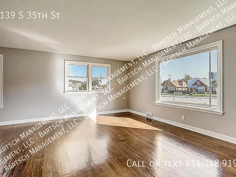 3139 S 35th St — Photo 4