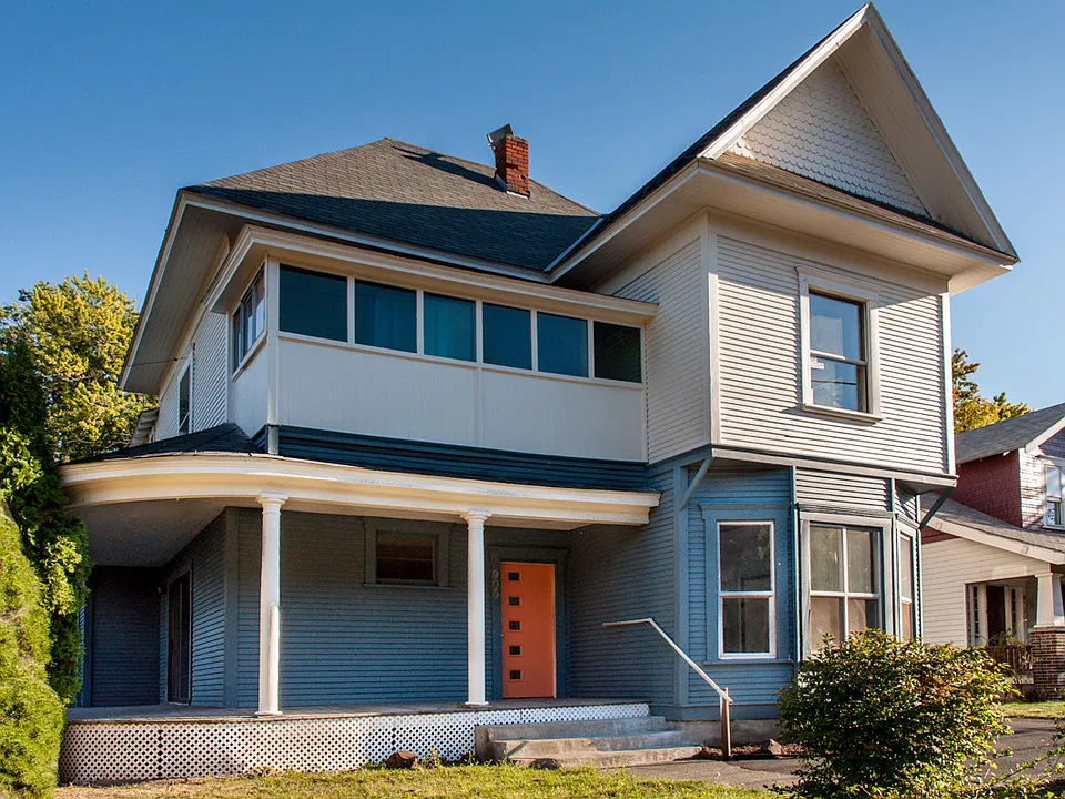 905 Isaacs Ave