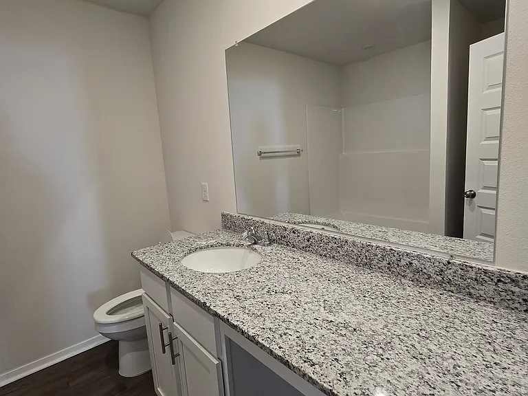 1406 E Piedmont Ct — Photo 5