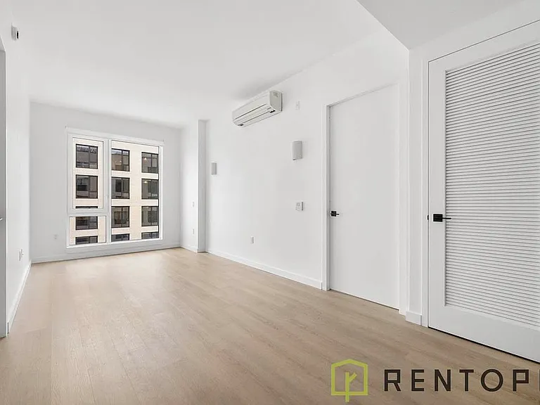1051 Pacific St #610 — Photo 4