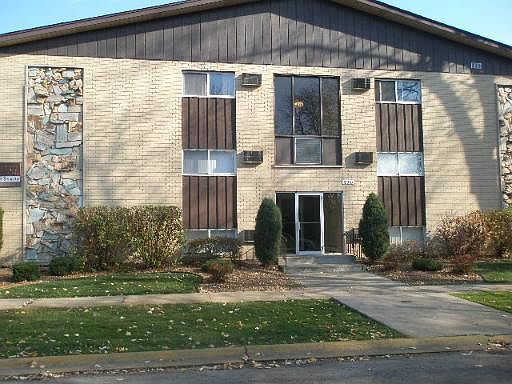 1st image of 18361 Glen Oak Ave #2E
