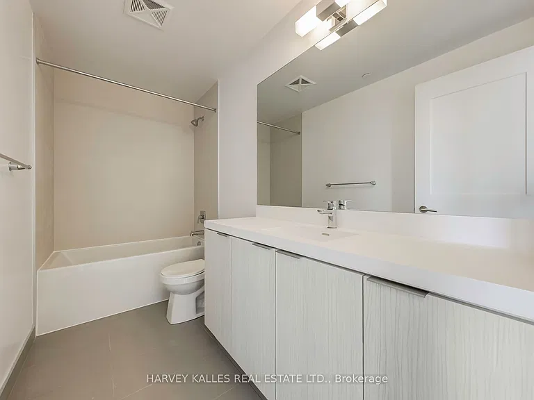 25 Holly St #LPH09 — Photo 24