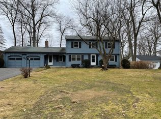 29 Indian Spring Rd, East Longmeadow, MA 01028