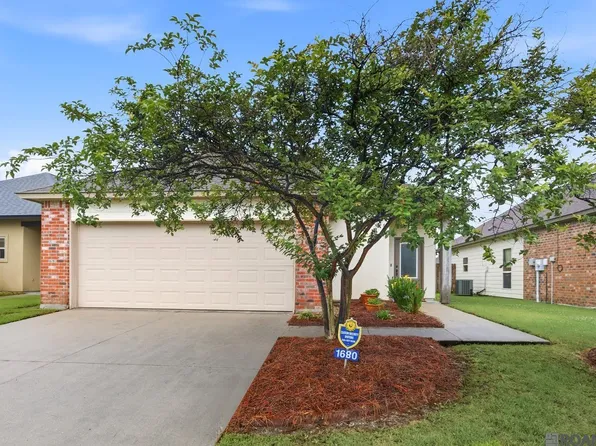 1680 Seville Dr, Saint Gabriel, LA 70776